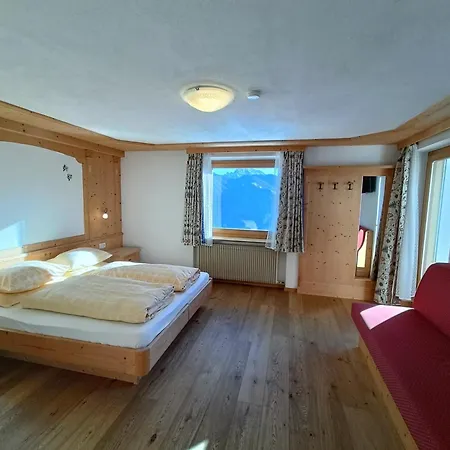 Guest house Frapes 3*