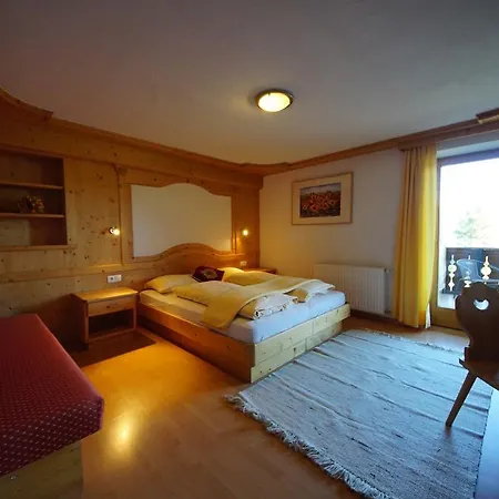 Frapes Guest house 3*