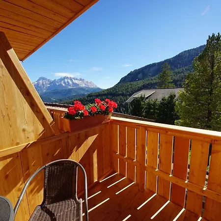 Frapes Guest house 3*