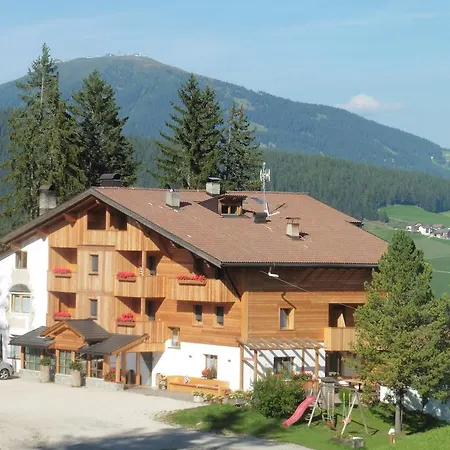 Frapes Guest house 3*